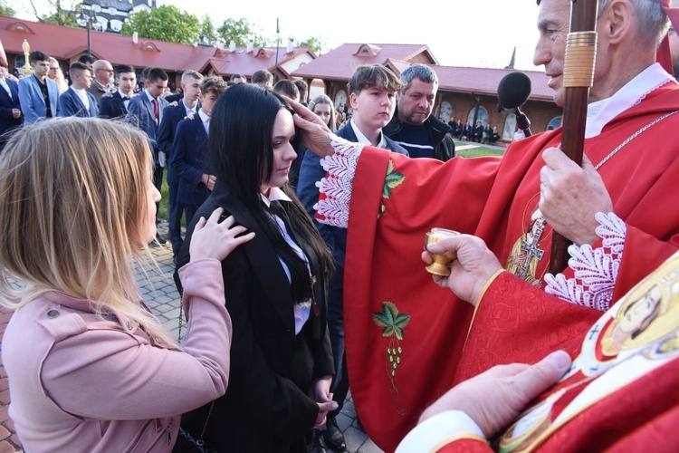 Bierzmowanie w Szczepanowie