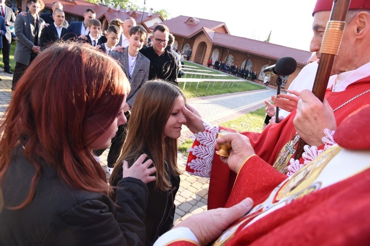 Bierzmowanie w Szczepanowie