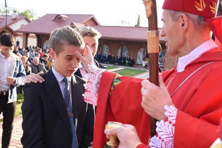 Bierzmowanie w Szczepanowie