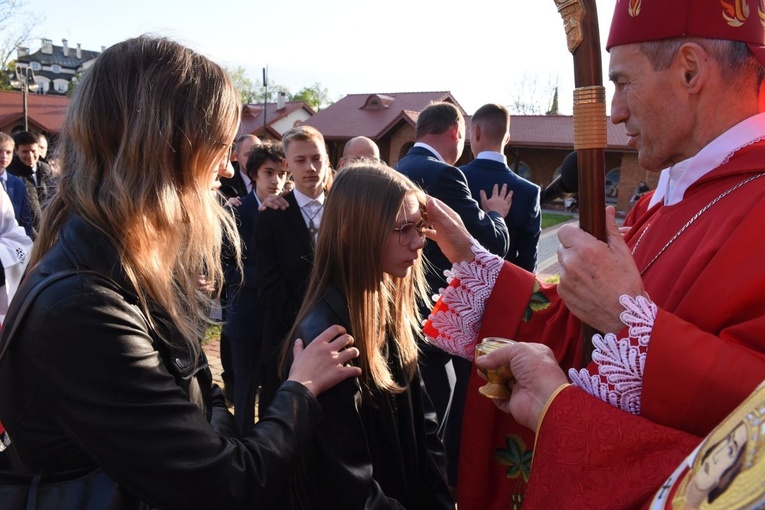 Bierzmowanie w Szczepanowie