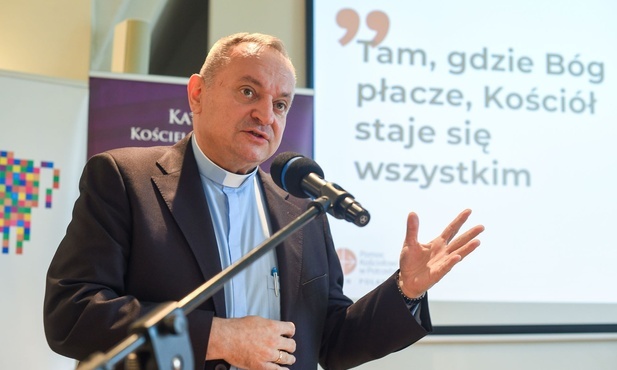 Ks. prof. Cisło: Kościół nie dezerteruje w obliczu wojny!