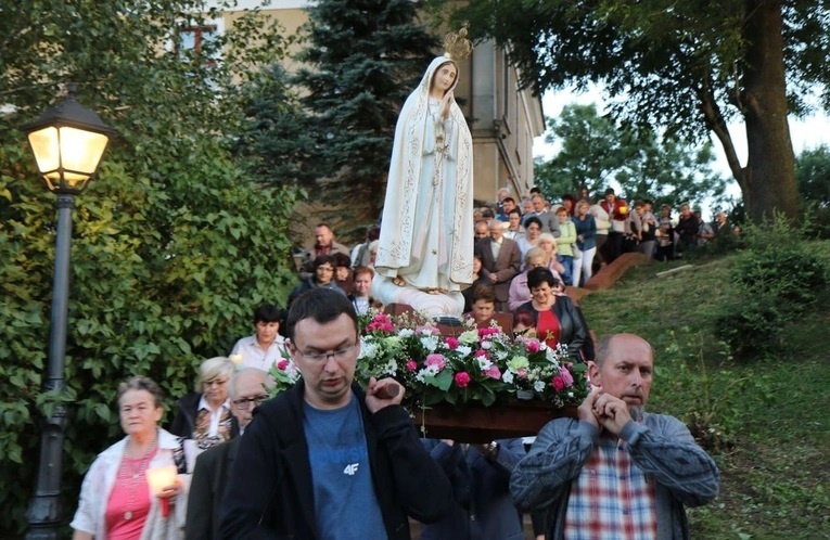 Rozpoczynają się czuwania fatimskie w sanktuarium Matki Bożej Jutrzenki Nadziei