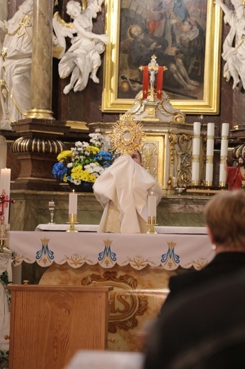 Przekazanie figury św. Józefa wspólnocie L'Arche