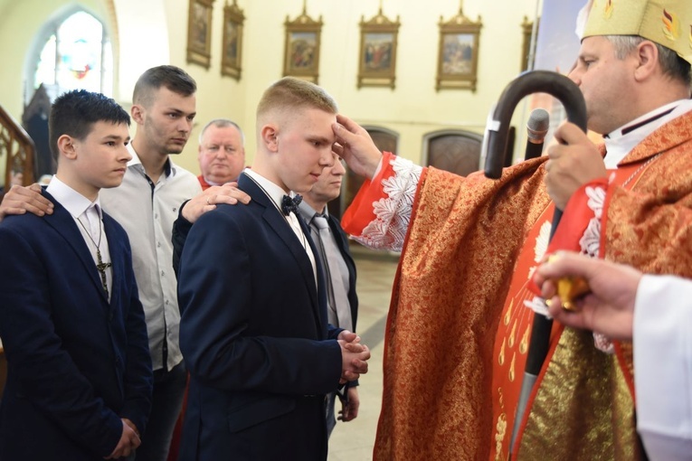 Bierzmowanie w Siedliskach Bogusz
