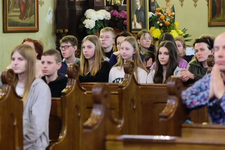 Pielgrzymka ósmoklasistów do Gietrzwałdu
