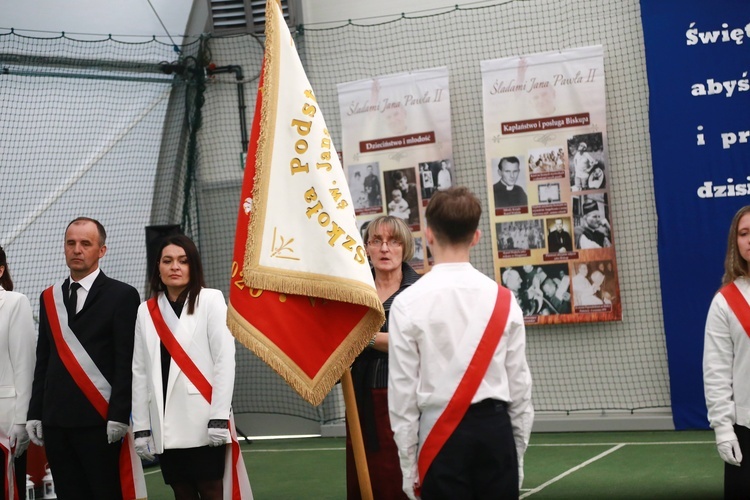 Nadanie imienia szkole w Pilczy Żelichowskiej