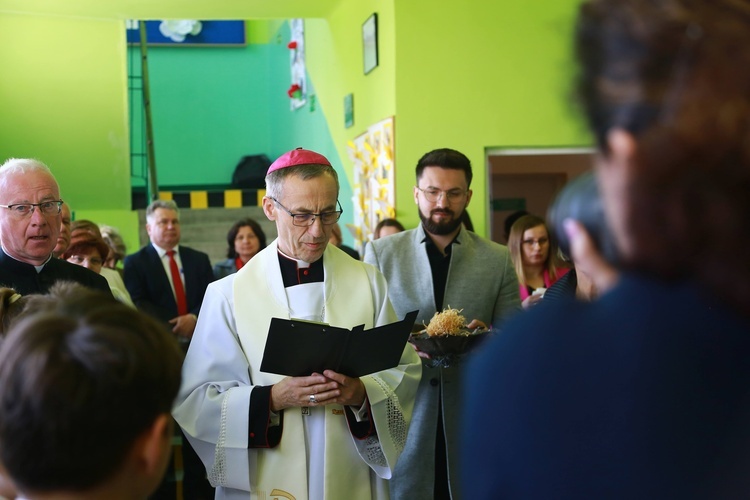 Nadanie imienia szkole w Pilczy Żelichowskiej