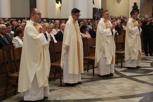 Święcenia kapłańskie w Katowicach