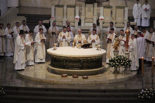 Święcenia kapłańskie w Katowicach