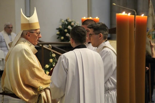 Święcenia kapłańskie w Katowicach