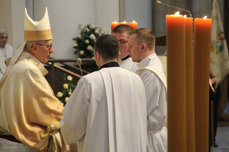 Święcenia kapłańskie w Katowicach