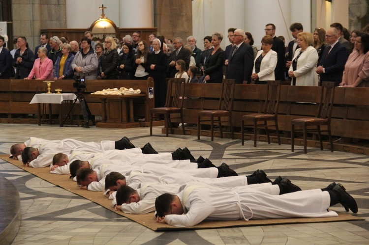 Święcenia kapłańskie w Katowicach