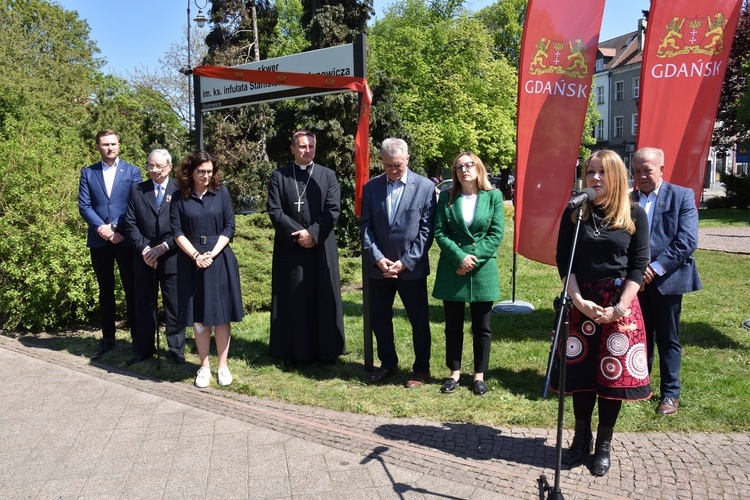 Nadanie imienia skwerowi ks. inf. Stanisława Bogdanowicza