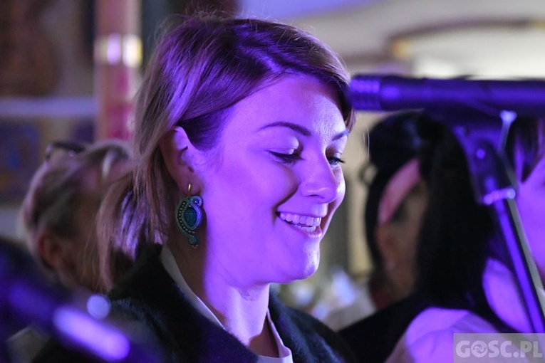 Próba generalna przed koncertem uwielbienia chóru "Skrzydła" w Gaworzycach