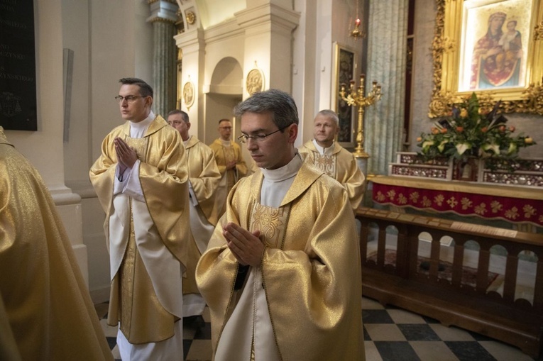 Święcenia diakonatu