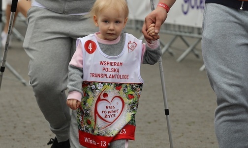 Zosia z Wrześni, najmłodsza uczestniczka po przeszczepie. 