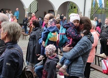Pielgrzymka rodzin do sanktuarium w Zlatych Horach