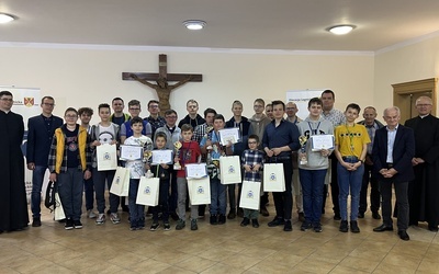 Szachowe mistrzostwa służby liturgicznej