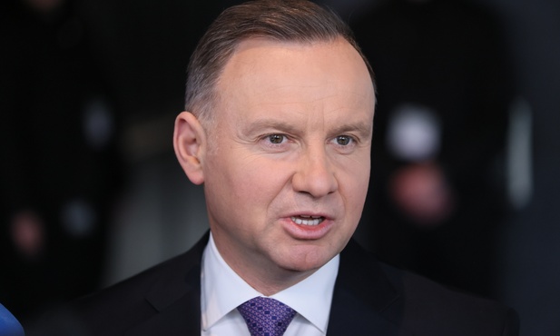 Prezydent ws. rakiety, która spadła pod Bydgoszczą: Procedury były, ale...