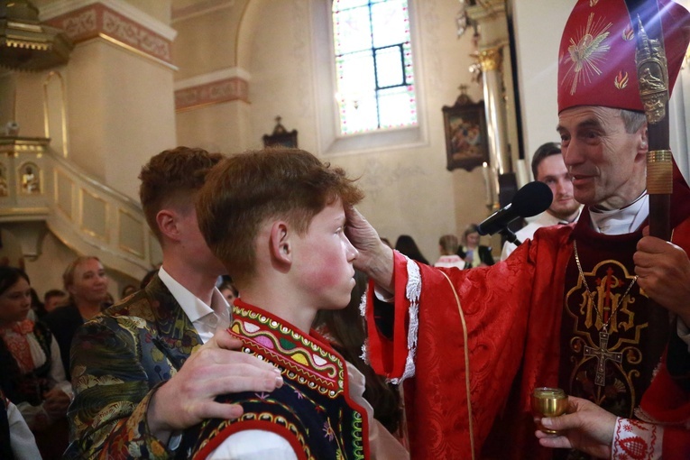 Bierzmowanie w Podegrodziu