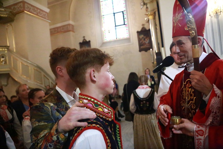 Bierzmowanie w Podegrodziu
