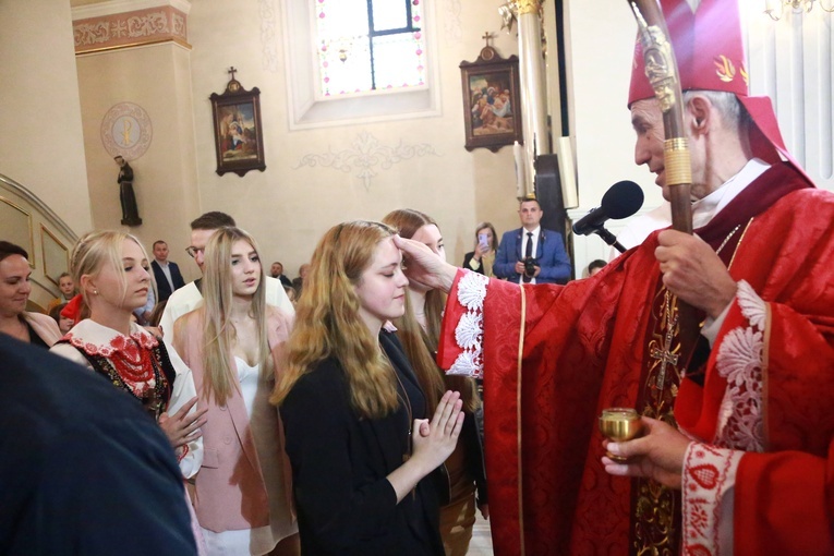 Bierzmowanie w Podegrodziu