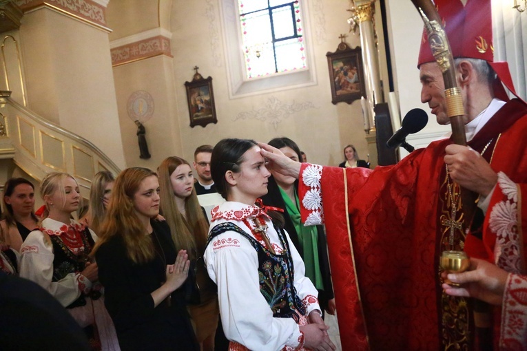 Bierzmowanie w Podegrodziu