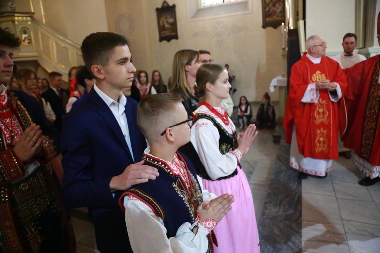 Bierzmowanie w Podegrodziu