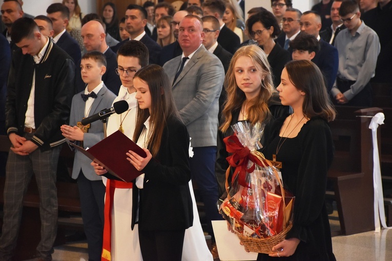 Bierzmowanie w parafii Miłosierdzia Bożego w Starym Sączu