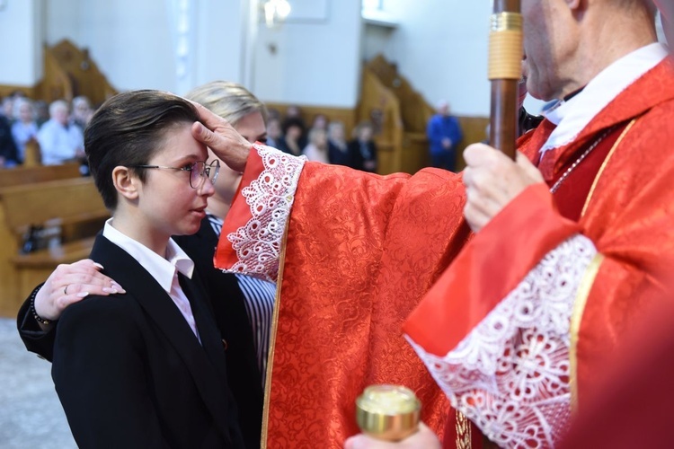 Bierzmowanie w parafii Trójcy Przenajświętszej w Mielcu