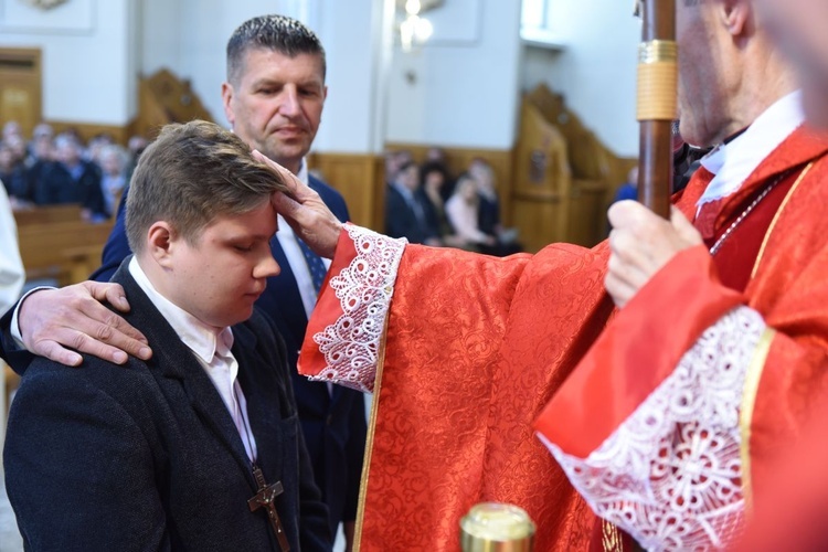 Bierzmowanie w parafii Trójcy Przenajświętszej w Mielcu