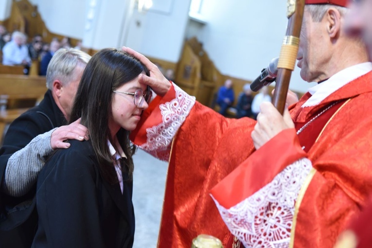 Bierzmowanie w parafii Trójcy Przenajświętszej w Mielcu