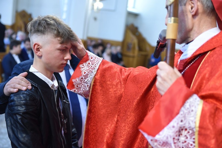 Bierzmowanie w parafii Trójcy Przenajświętszej w Mielcu