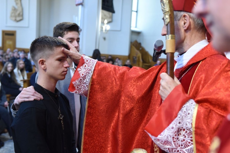 Bierzmowanie w parafii Trójcy Przenajświętszej w Mielcu