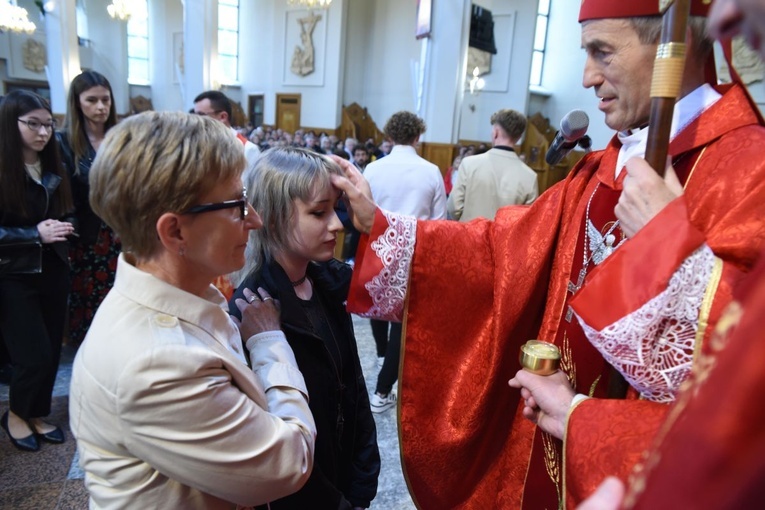 Bierzmowanie w parafii Trójcy Przenajświętszej w Mielcu