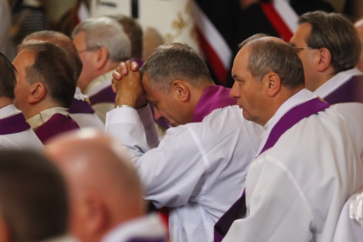 Ostatnie pożegnanie franciszkanina