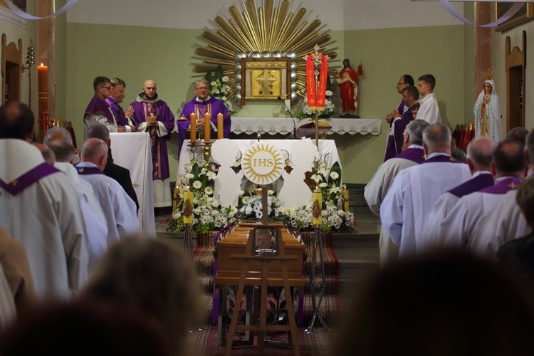 Ostatnie pożegnanie franciszkanina