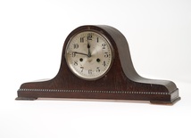 Ten zegar, wśród innych pamiątkowych rzeczy, będzie można zobaczyć na wystawie.