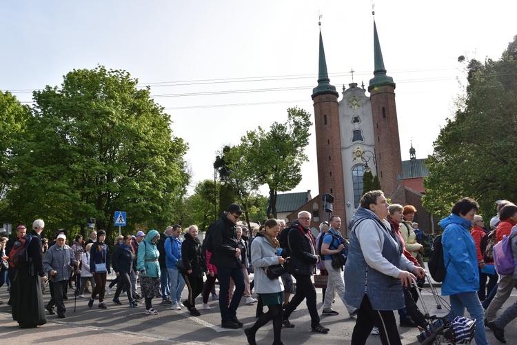 Matka Boża Oliwska w drodze na Kalwarię Wejherowską