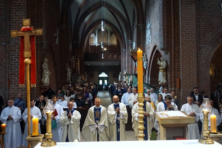 Pielgrzymka rodzin do Matki Bożej Pokornej