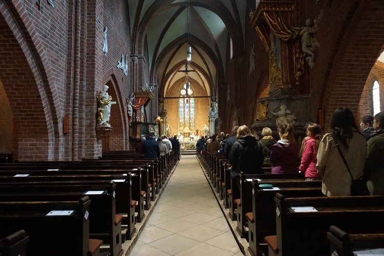 Pielgrzymka rodzin do Matki Bożej Pokornej