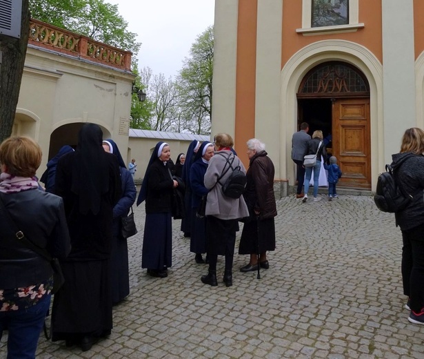 Pielgrzymka osób konsekrowanych  