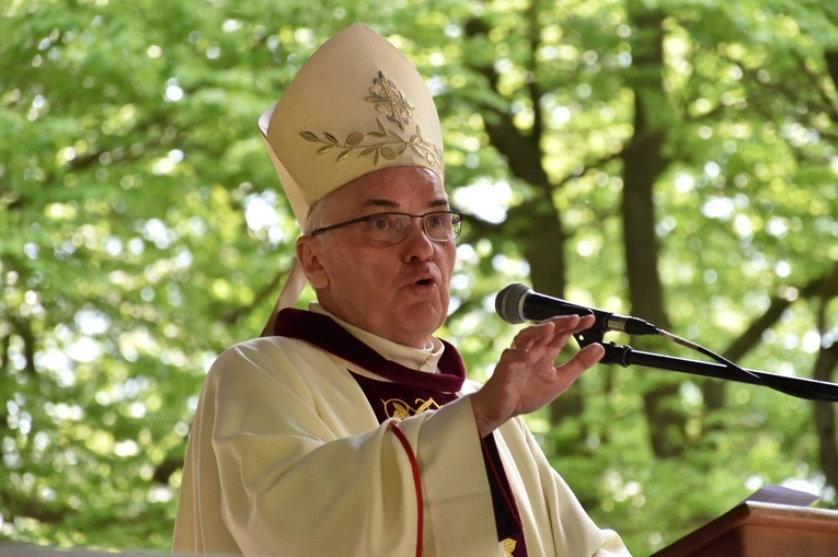 Tysiące pielgrzymów na Kalwarii Wejherowskiej