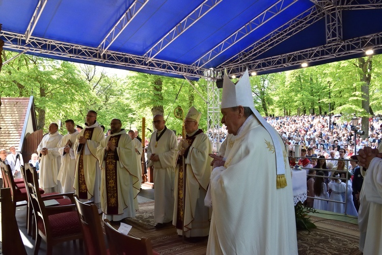 Tysiące pielgrzymów na Kalwarii Wejherowskiej