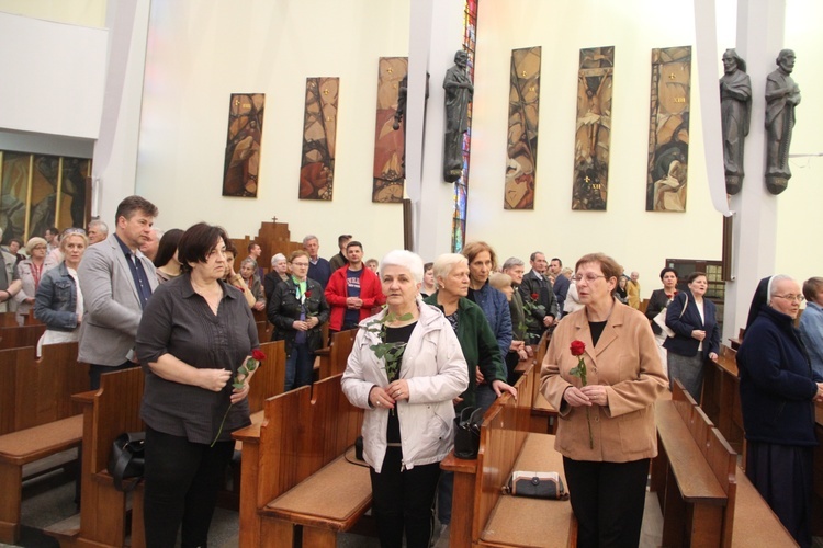 Bochnia. Wprowadzanie relikwii św. Rity do kościoła św. Pawła