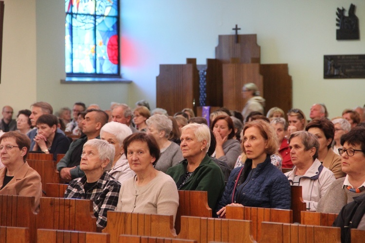 Bochnia. Wprowadzanie relikwii św. Rity do kościoła św. Pawła