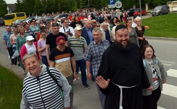 Laureaci nagrody „Człowiek o godnym sercu”