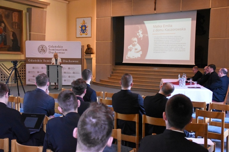 Konferencja miała miejsce w oliwskiej auli św. Jana Pawła II.