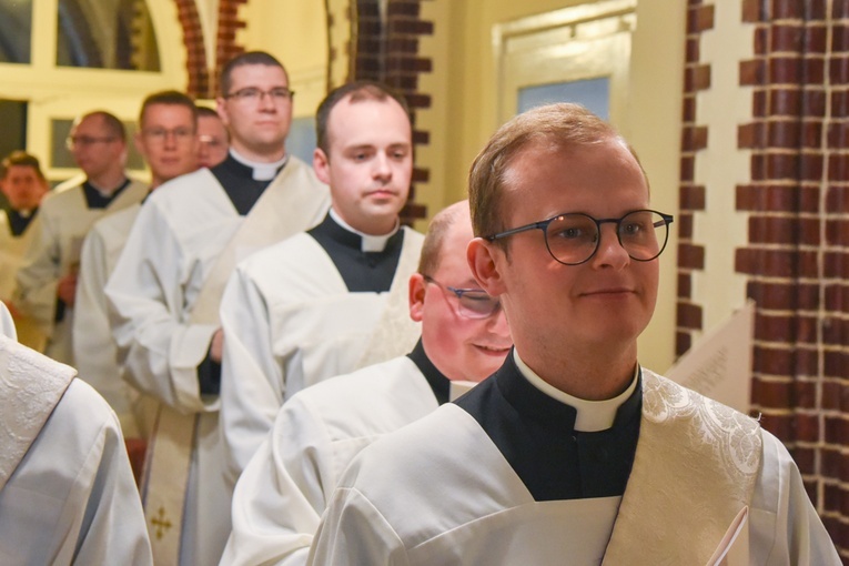 ​Wczoraj złożyli wyznanie wiary, dziś przyjmą święcenia prezbiteratu
