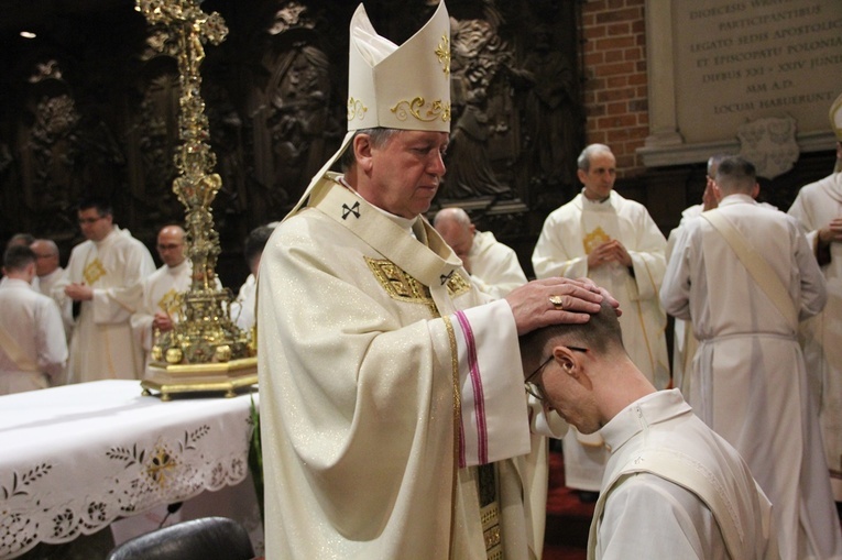 Chwała Panu za nowych prezbiterów!